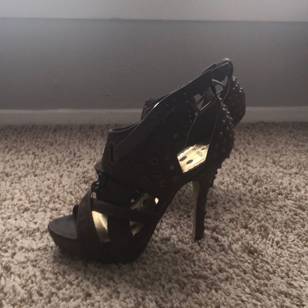 Buckle 4 inch heels